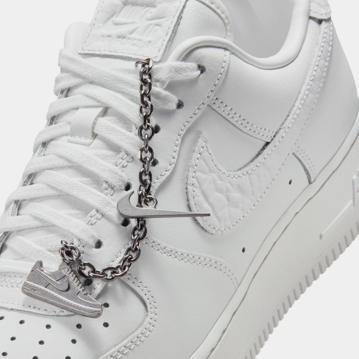 Air Force 1 '07 Low Womens Lifestyle Shoes (Summit White/Summit White/White)