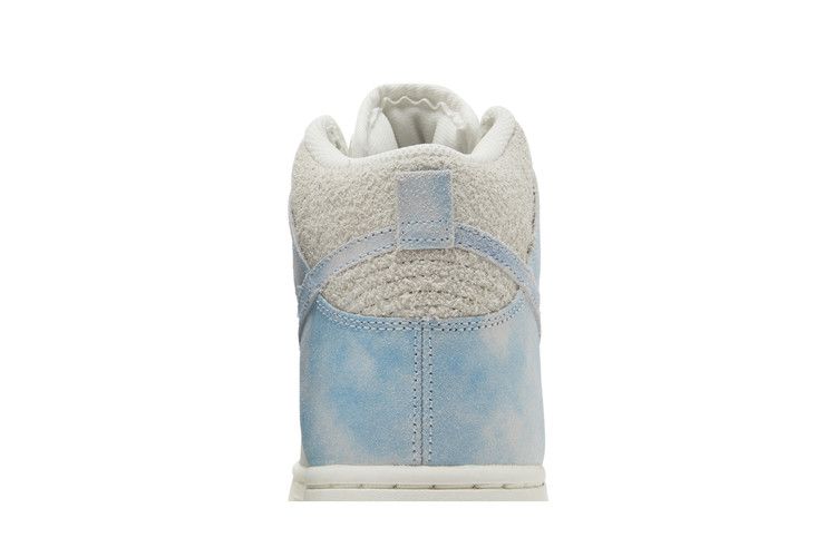 Nike Wmns Dunk High SE 'Clouds'