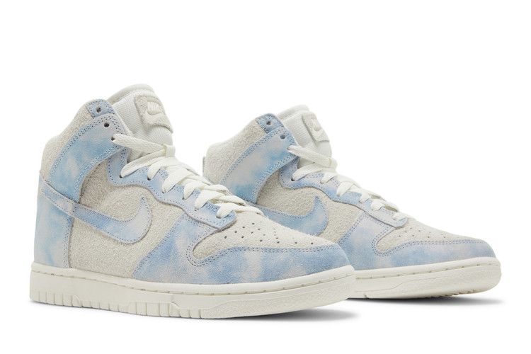 Nike Wmns Dunk High SE 'Clouds'