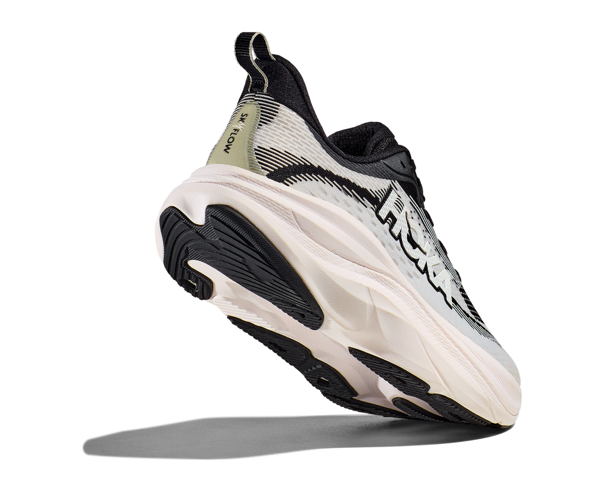 HOKA Women's Skyflow - BLACK / WHITE