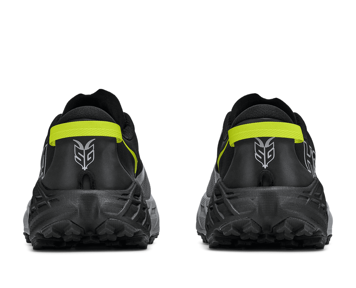 HOKA Men's Speedgoat 7 - BLACK / STELLAR GREY