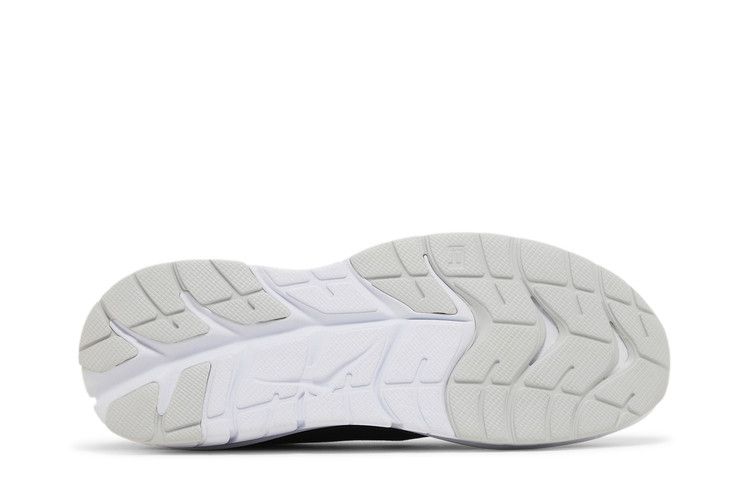 HOKA Cavu 'Black White'