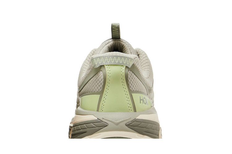 HOKA Mafate Three2 'Barley Seed Green'