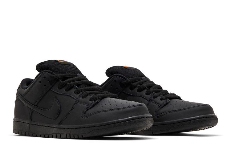 Nike Dunk Low Pro SB 'Triple Black'