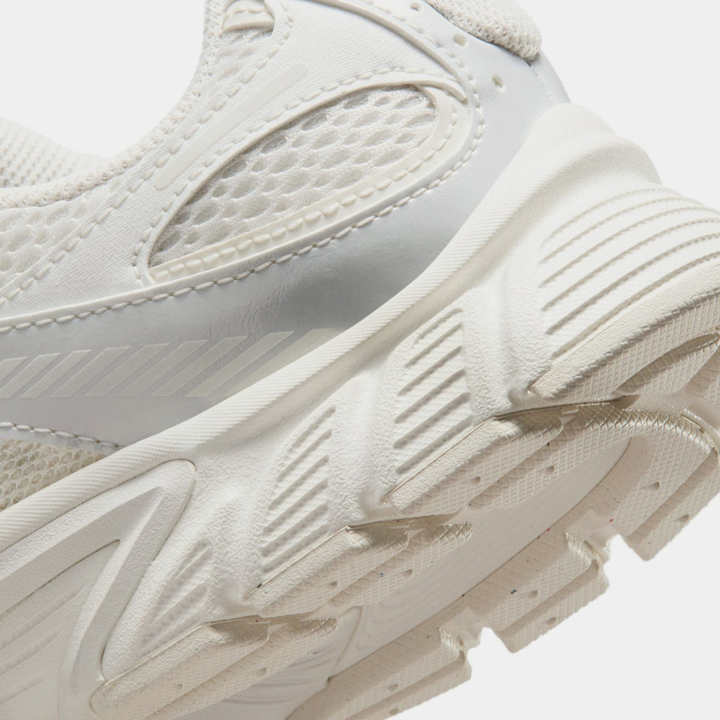 V5 RNR Womens Running Shoes (Phantom/Phantom/Sail/Metallic Summit White)
