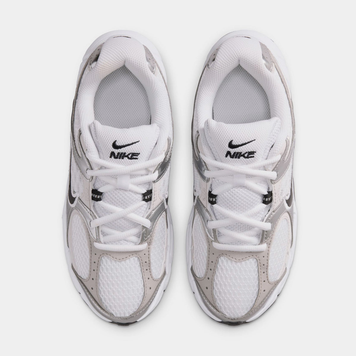 V5 RNR Grade School Running Shoes (White/Vast Grey/Photon Dust/Black)