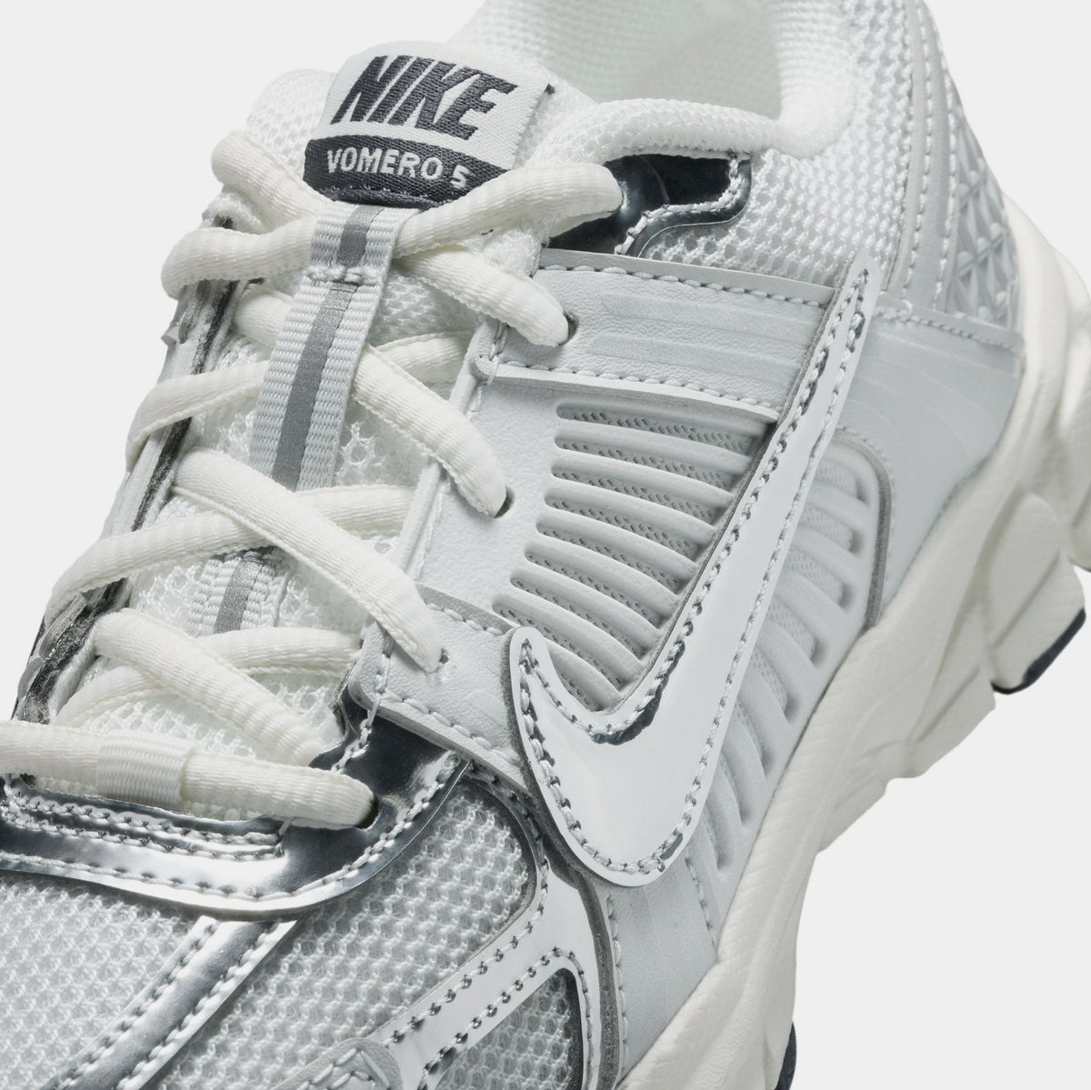 Vomero 5 Preschool Running Shoes (Photon Dust/Chrome/Gridiron/Sail)