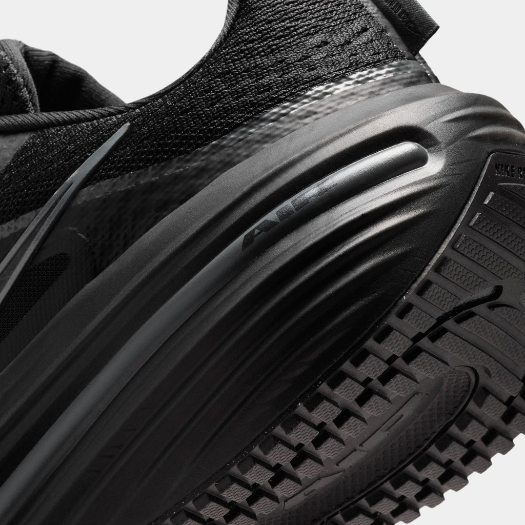 Winflo 12 Mens Running Shoes (Black/Dark Smoke Grey/Black)