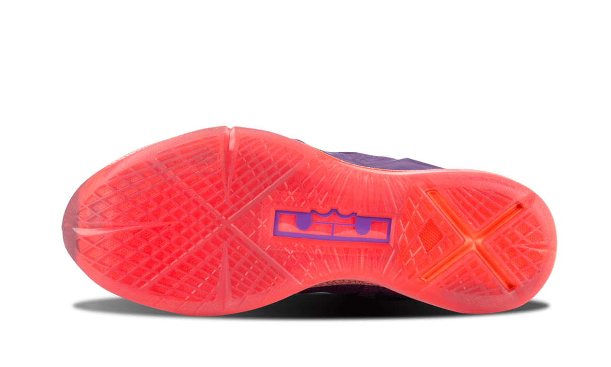 Lebron 10 - AS "Extraterrestrial" 583108 500