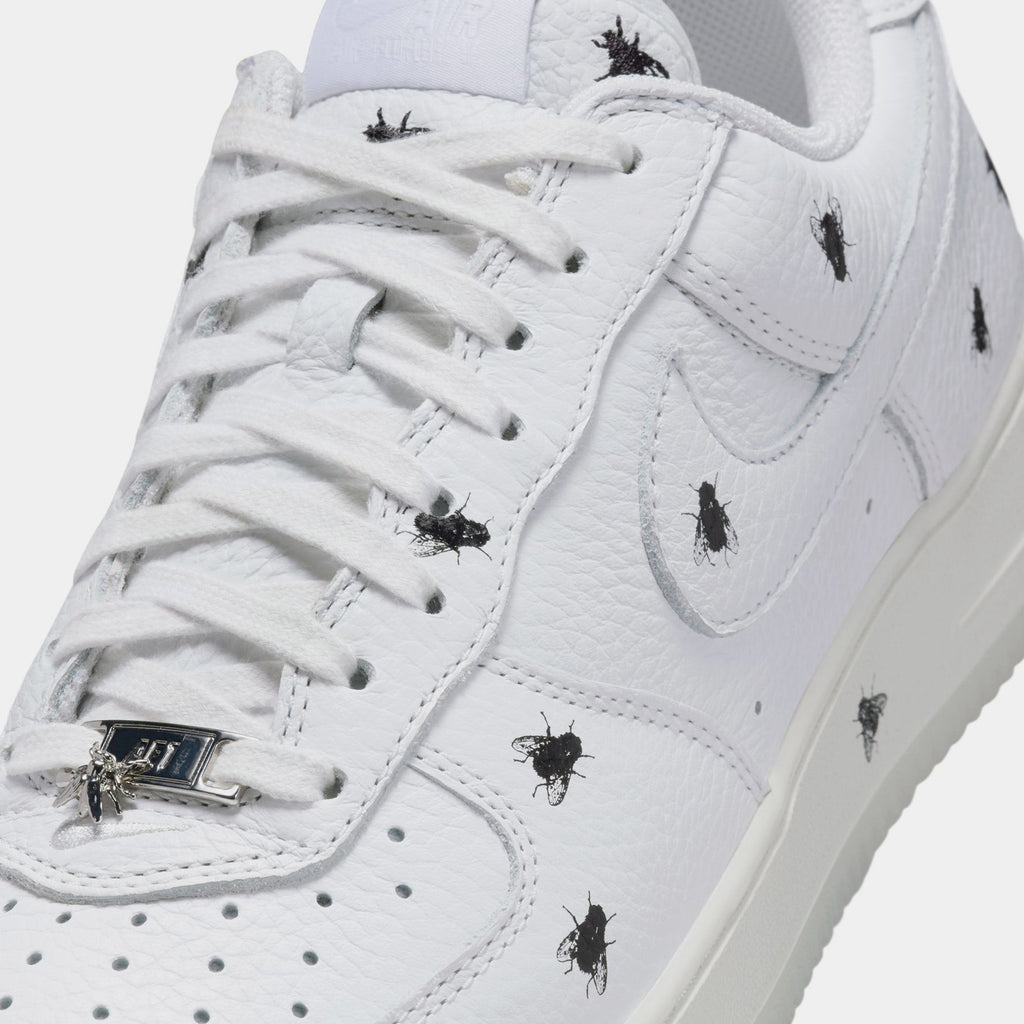 Air Force 1 Retro Summit White and Black Mens Basketball Shoes (Summit White/Black)