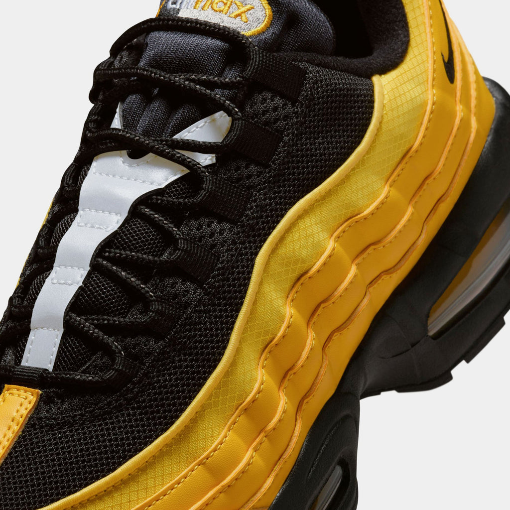 Air Max 95 OG Big Bubble Mens Running Shoes (Varsity Maize/Metasllic Silver/Black)