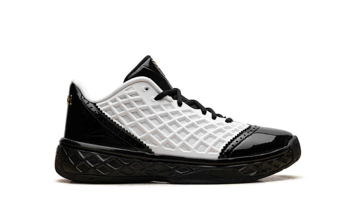 Kobe 3 Low GS "Mambacita" IQ5341 100
