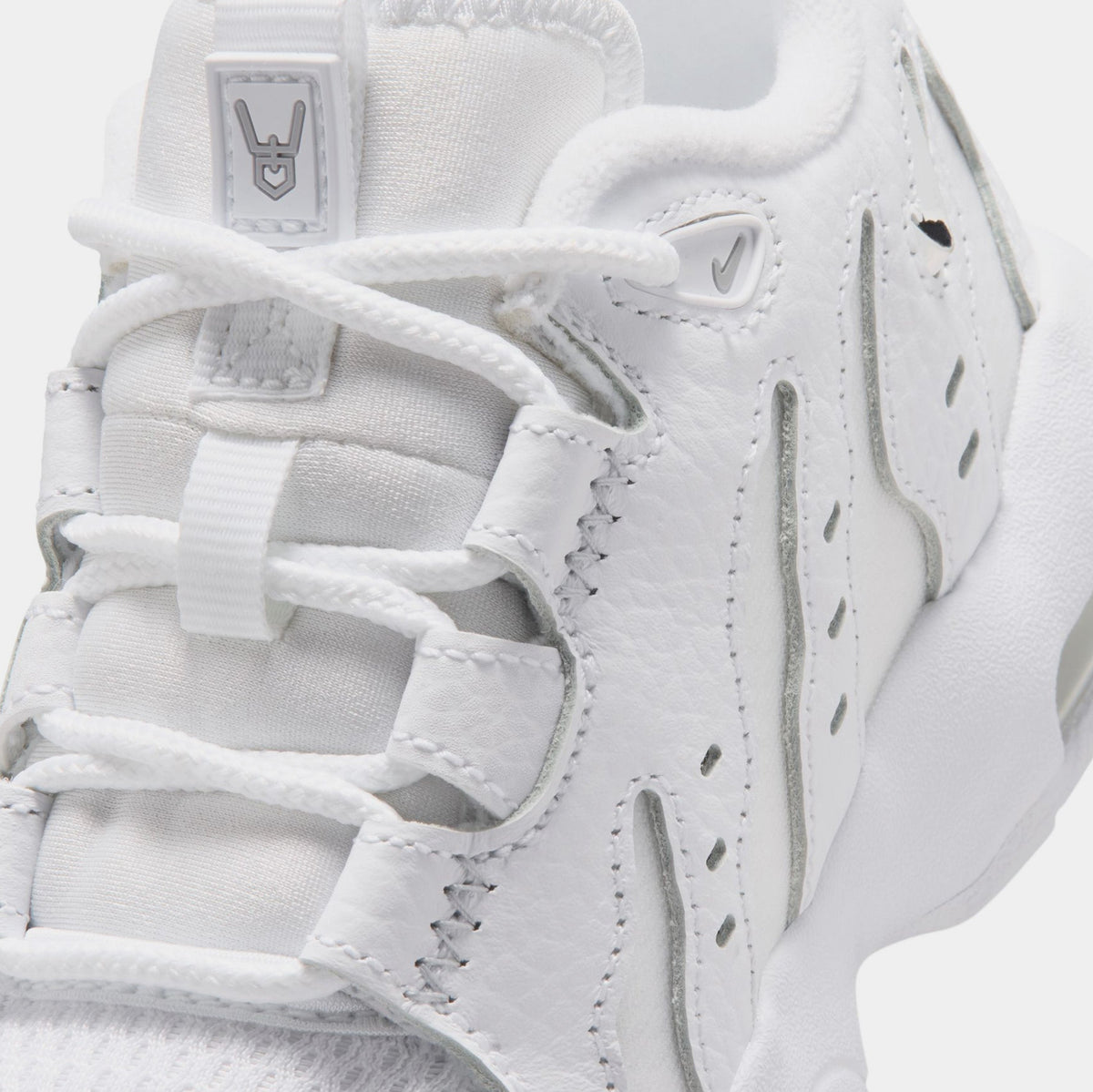 Air DT Max 96 Low Preschool Basketball Shoes (White/Metallic Silver)