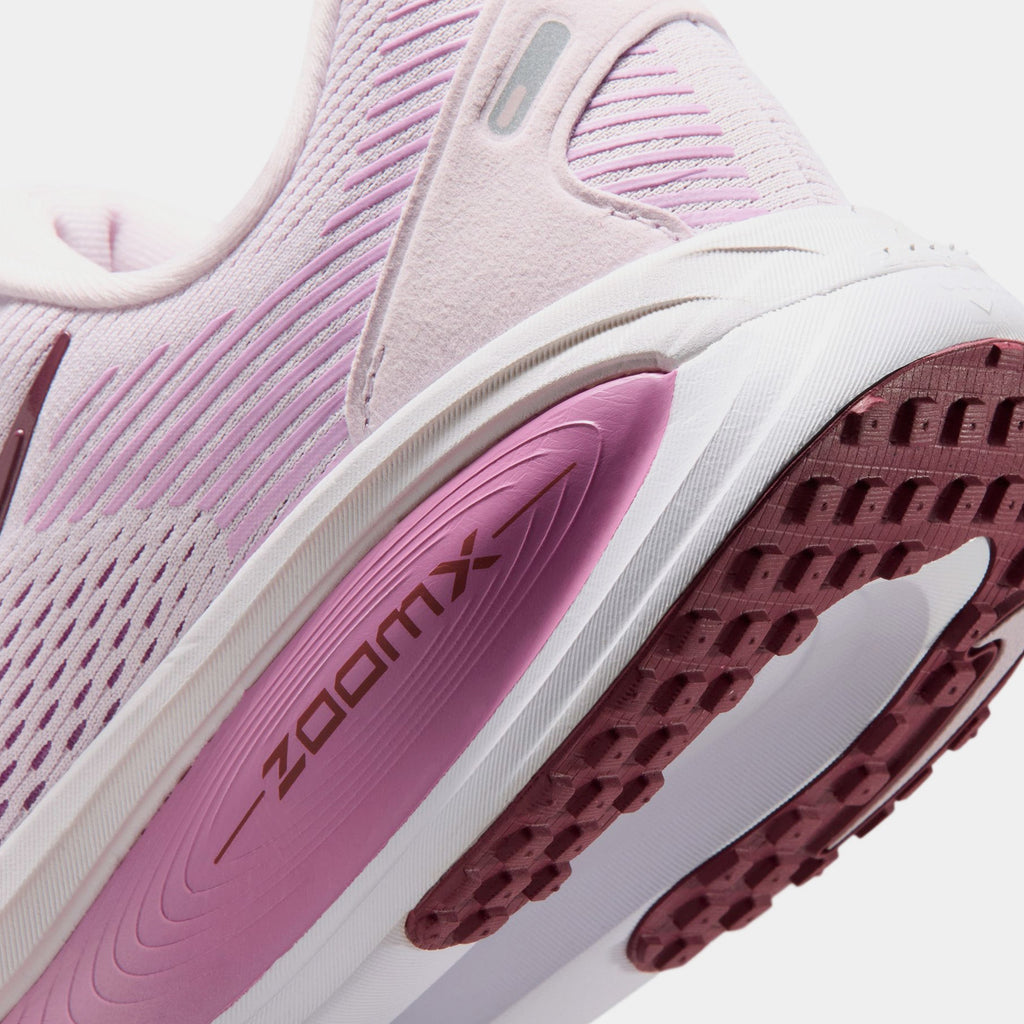 Vomero 18 Womens Running Shoes (Bleached Lilac/Pink Smoke/Light Magenta)