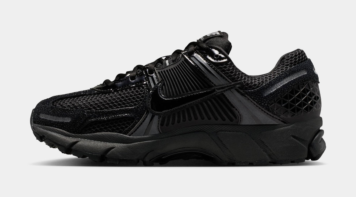 Zoom Vomero 5 Stingray Womens Running Shoes (Black/Black/Metallic Silver/Anthracite)