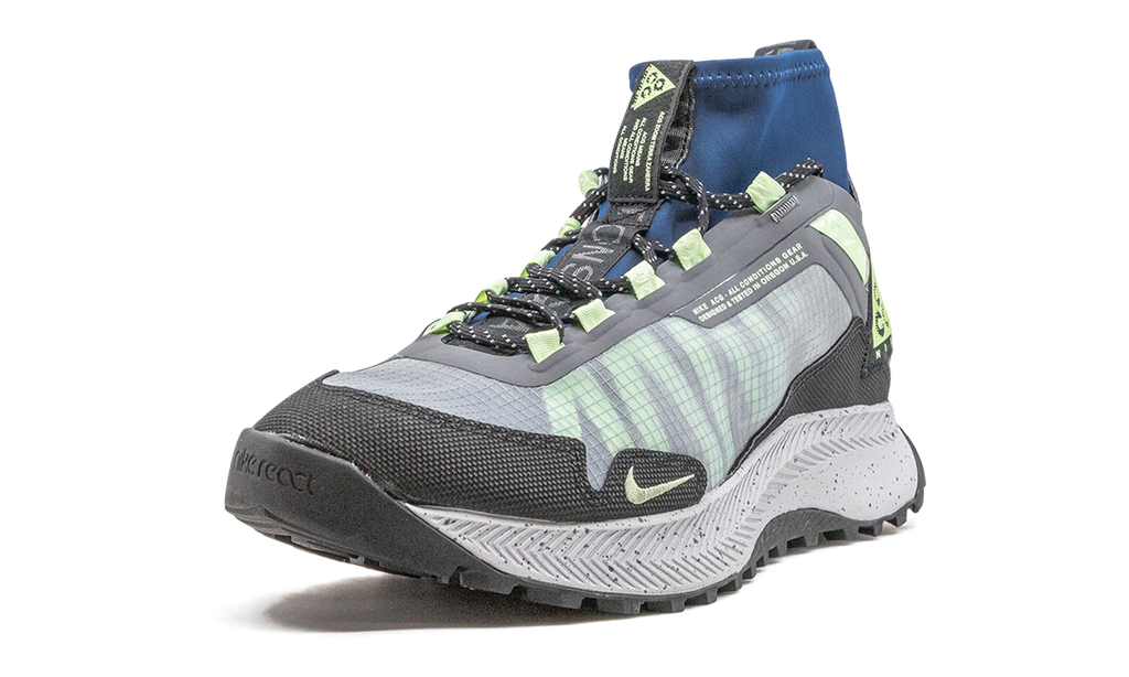 ACG ZOOM TERRA ZAHERRA "Barely Volt" CQ0076 001
