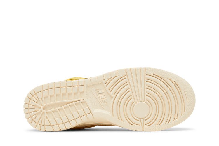 Nike Dunk Low LX Banana (Women's)