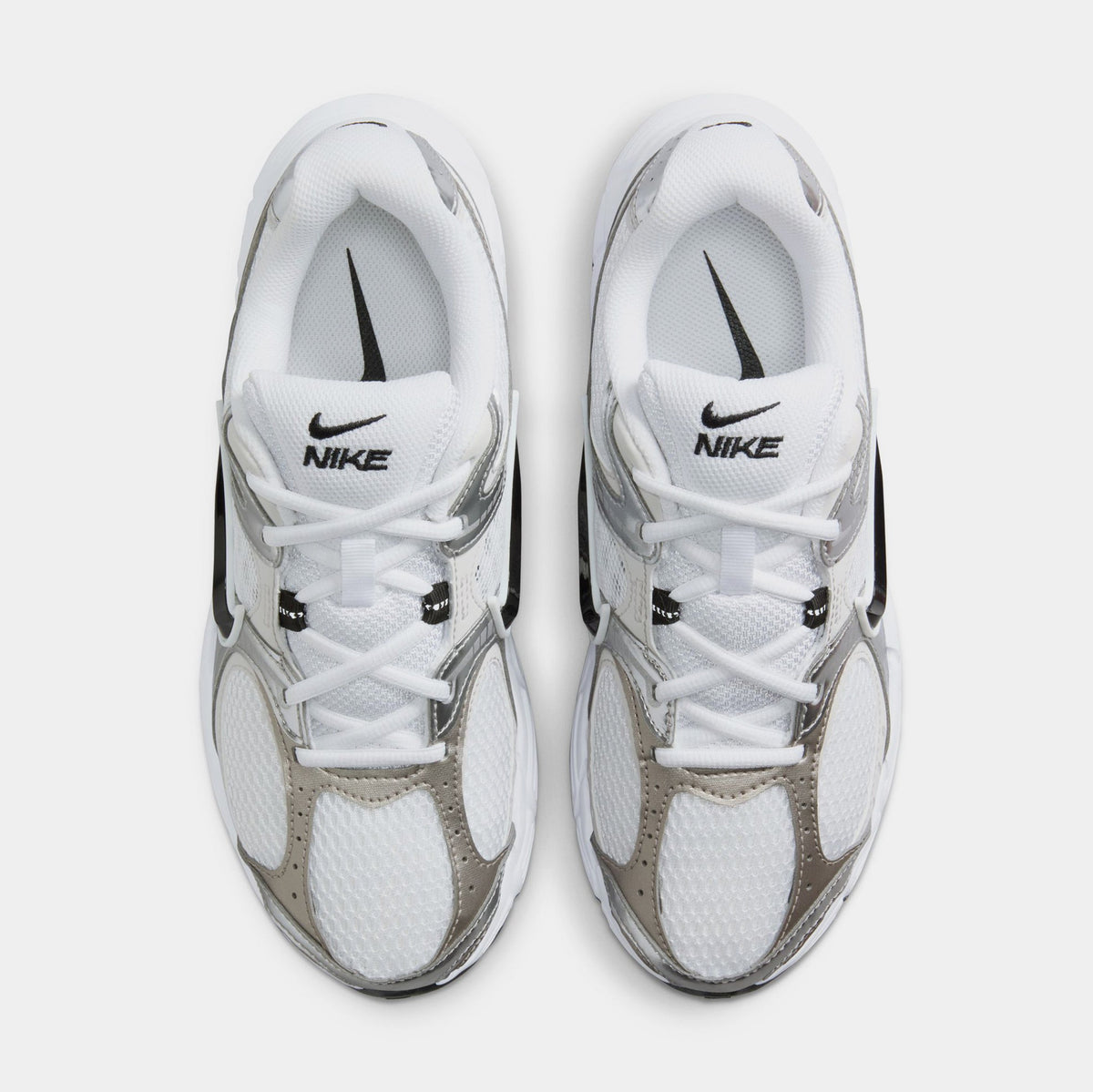 V5 RNR Womens Running Shoes (White/Black/Vast Grey/Metallic Silver)