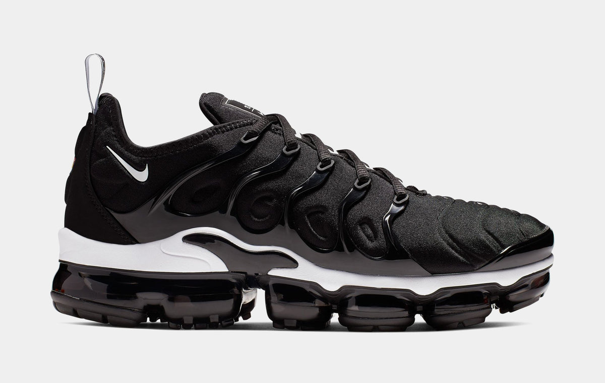Air VaporMax Plus Mens Running Shoes (Black/White)