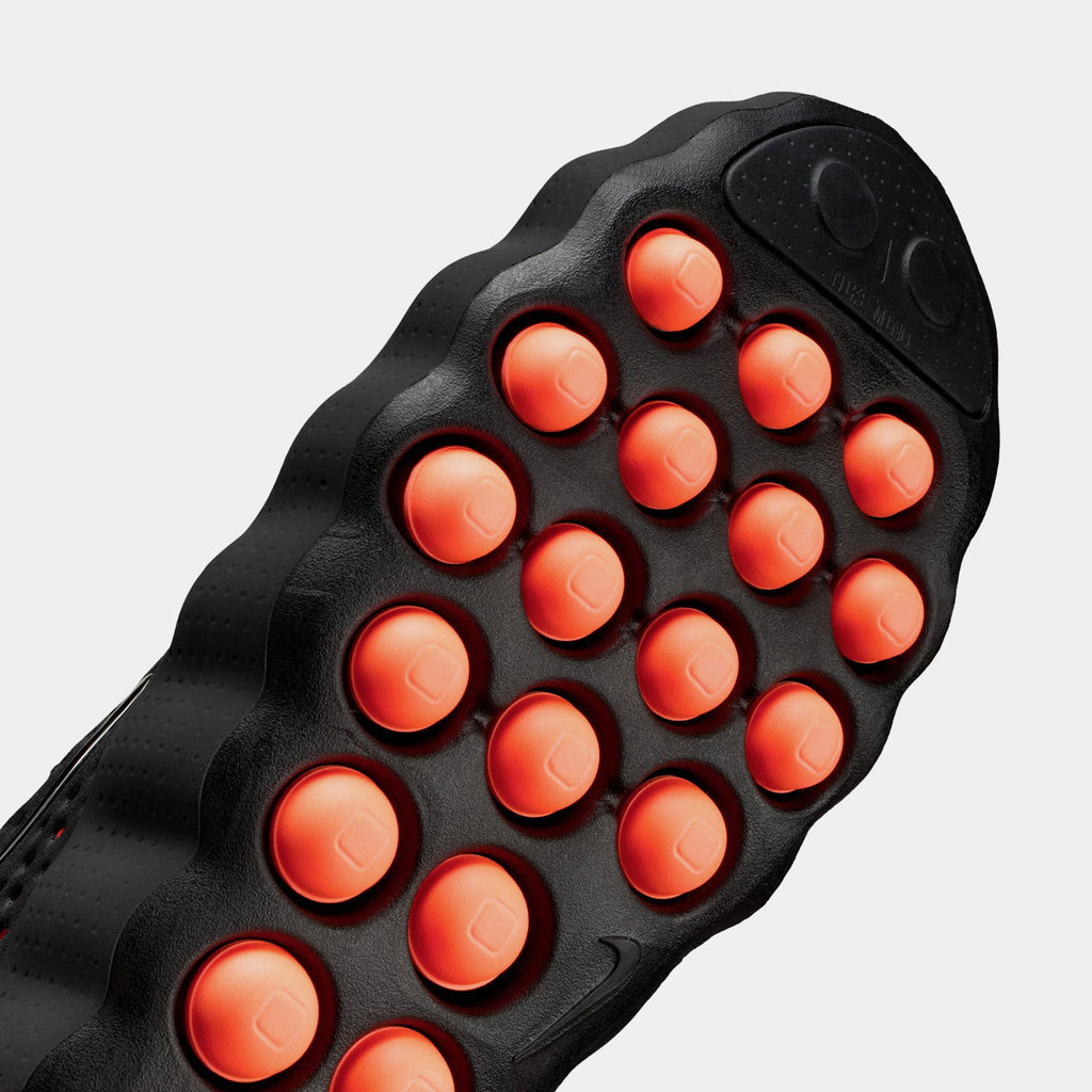 Mind 002 Pregame Mens Running Shoes (Black/Hyper Crimson/Hyper Crimson/Chrome)