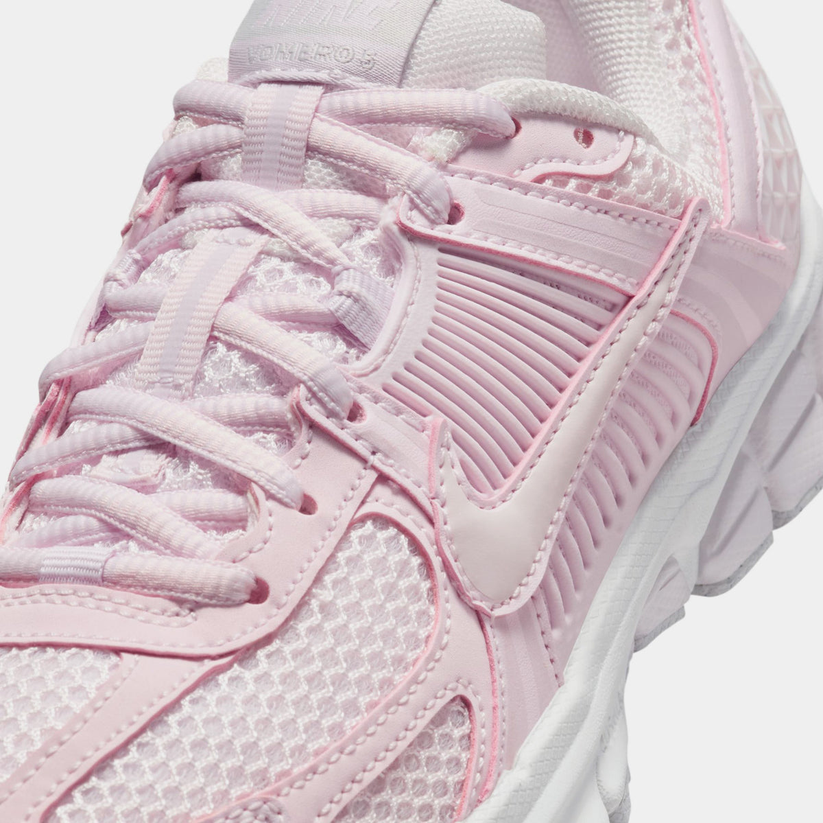 Vomero 5 Grade School Running Shoes (Pearl Pink/Vast Grey/Bleached Lilac)