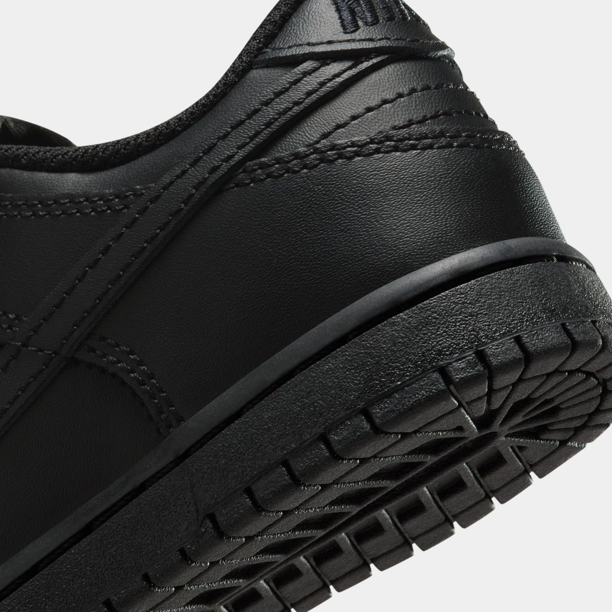 Dunk Low Preschool Lifestyle Shoes (Triple Black)