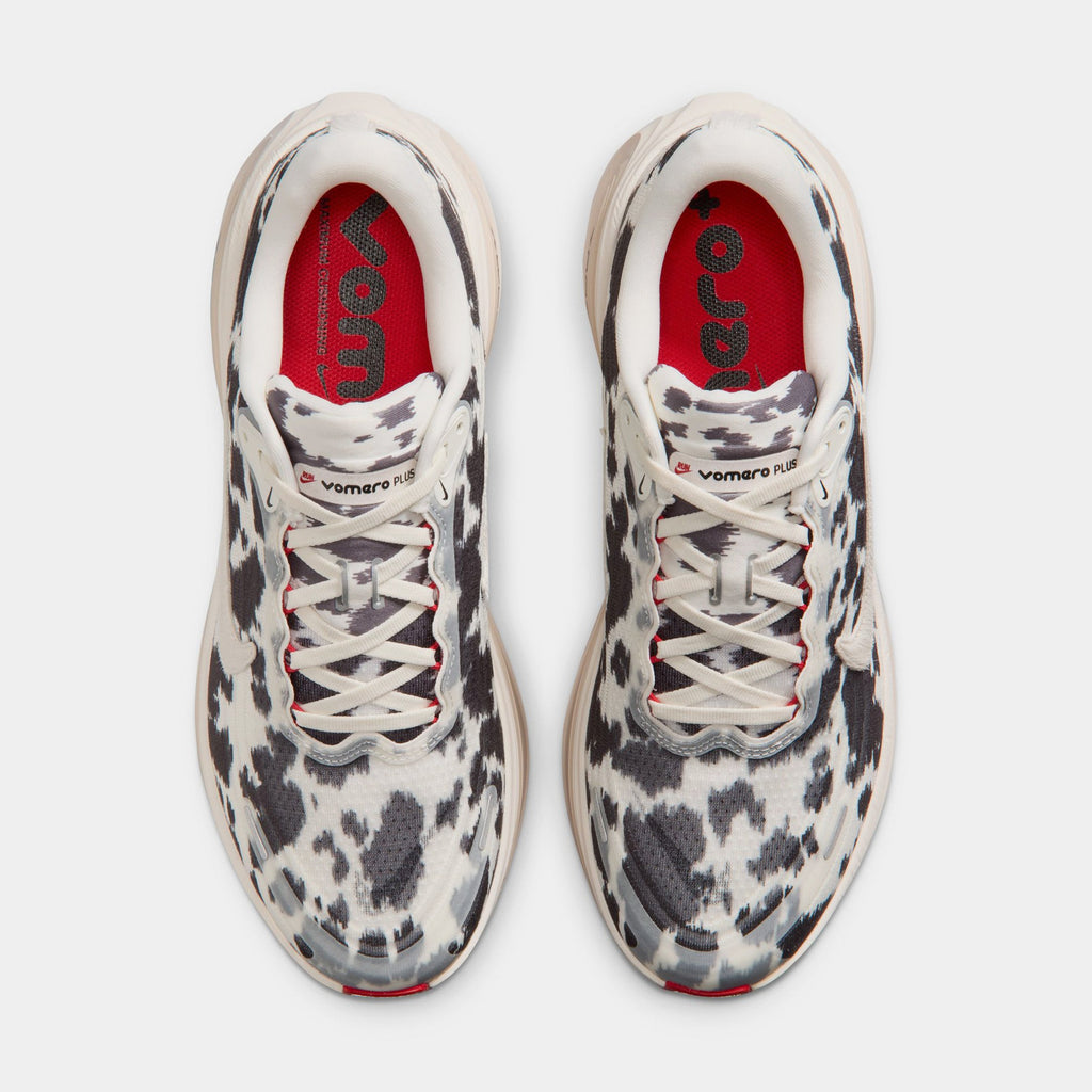 Vomero Plus Cow Print Mens Running Shoes (Sail/University Red/Light Orewood Brown)