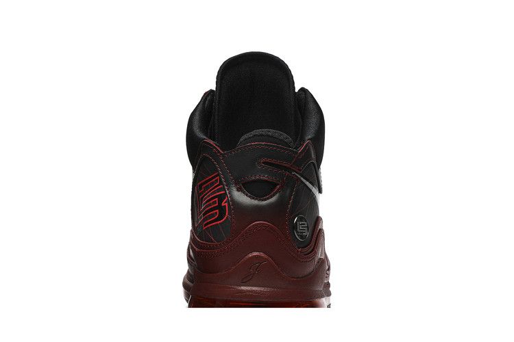Nike Air Max LeBron 7 Retro QS 'Christmas' 2019