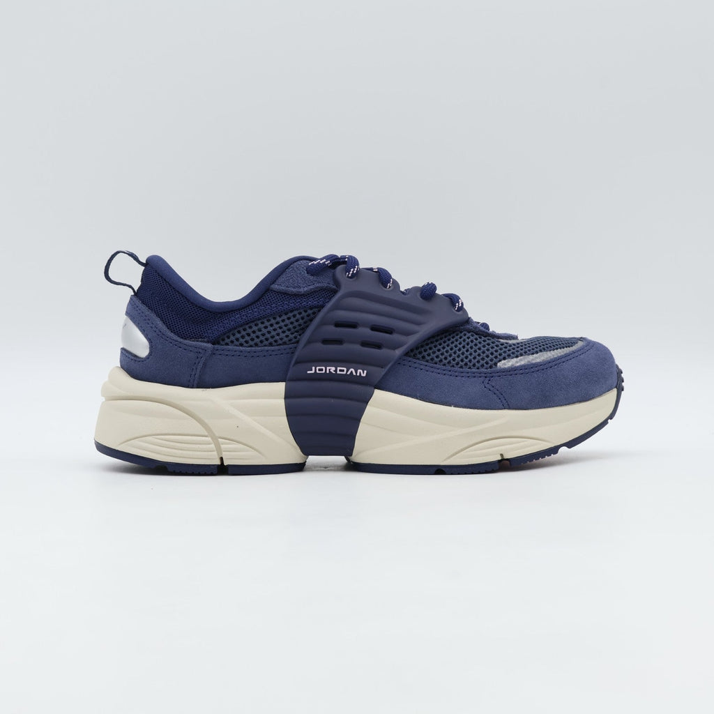 IB3722-400 Nike Jordan Trunner O/S Midnight Navy (Men's)