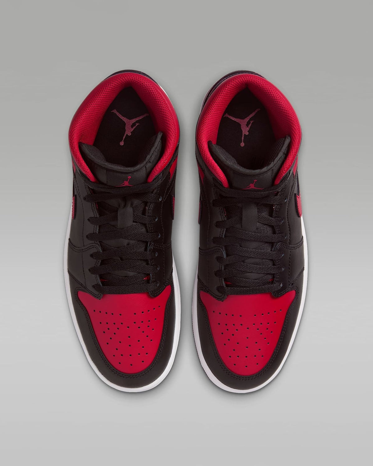 DQ8426-067 Nike Air Jordan 1 Mid Bred (Men's)