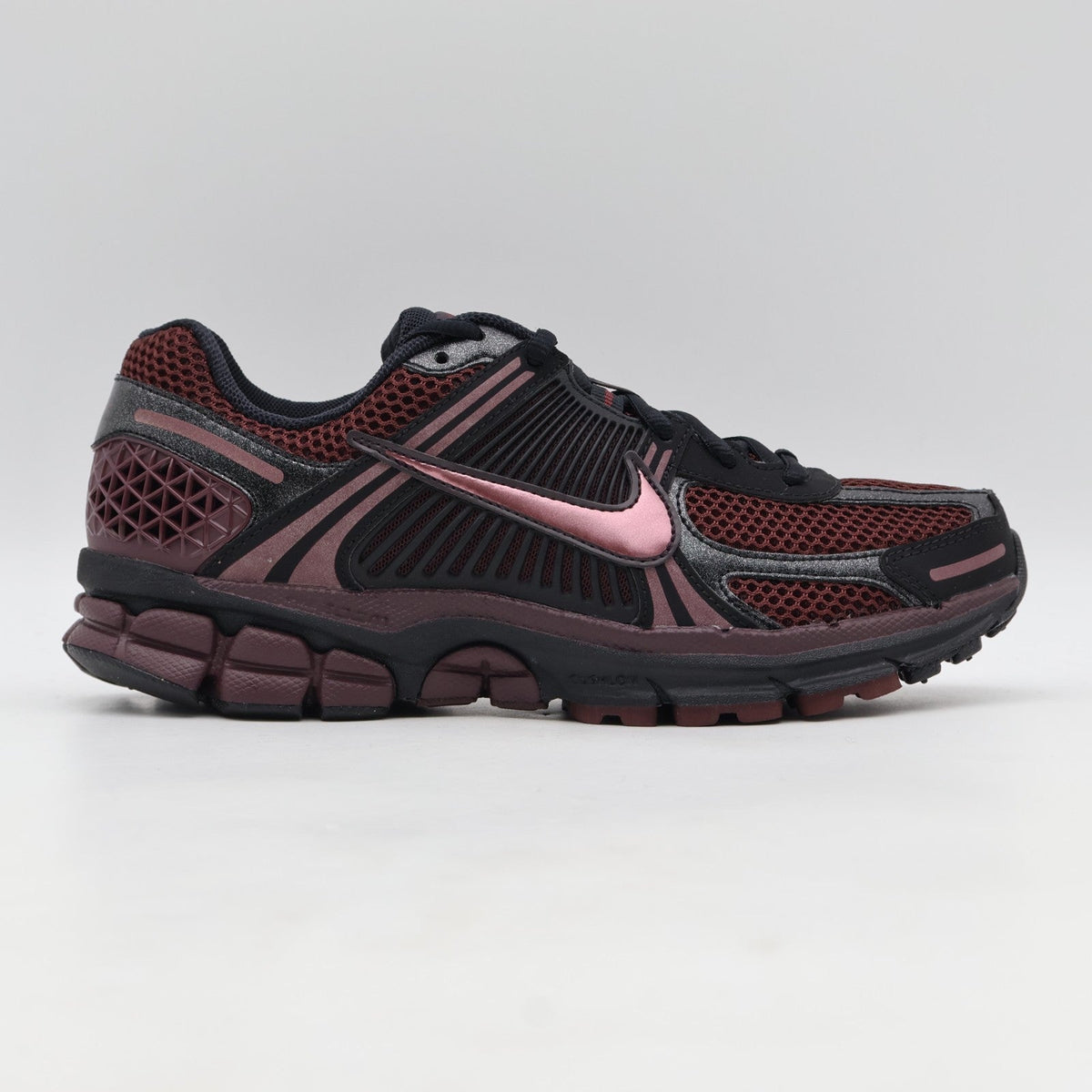 IB8929-002 Nike Zoom Vomero 5 Black Burgundy Crush (Women's)