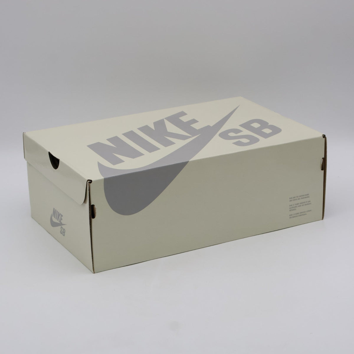 IM4283-700 Supreme Nike SB Air Max 2 CB 94 Low SP Metallic Gold (Men's)