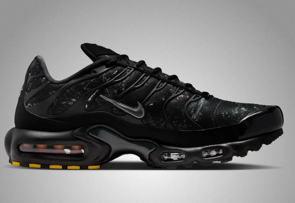 IQ0301-070 Nike Air Max Plus Black (Men's)