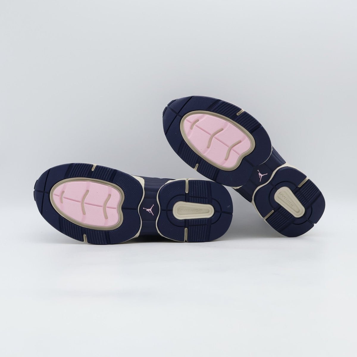 IB3722-400 Nike Jordan Trunner O/S Midnight Navy (Men's)