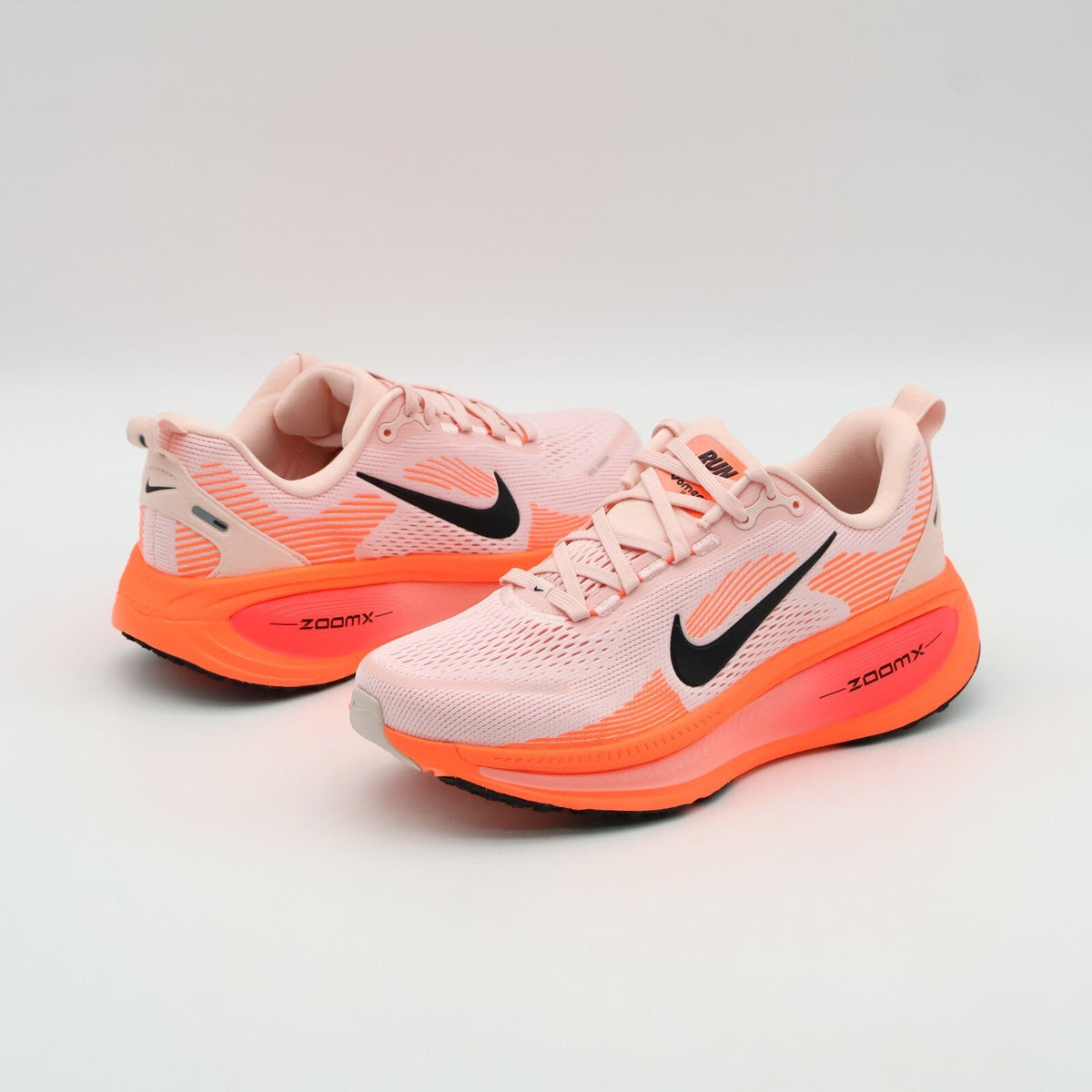 HM6804-600 Nike  Vomero 18 Atmosphere Black Bright Crimson (Women's)