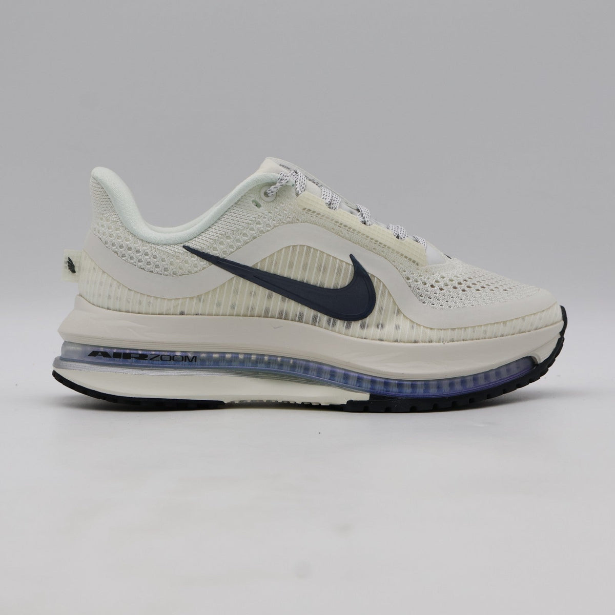 HQ2593-106 Nike Pegasus Premium Sail (Women's)
