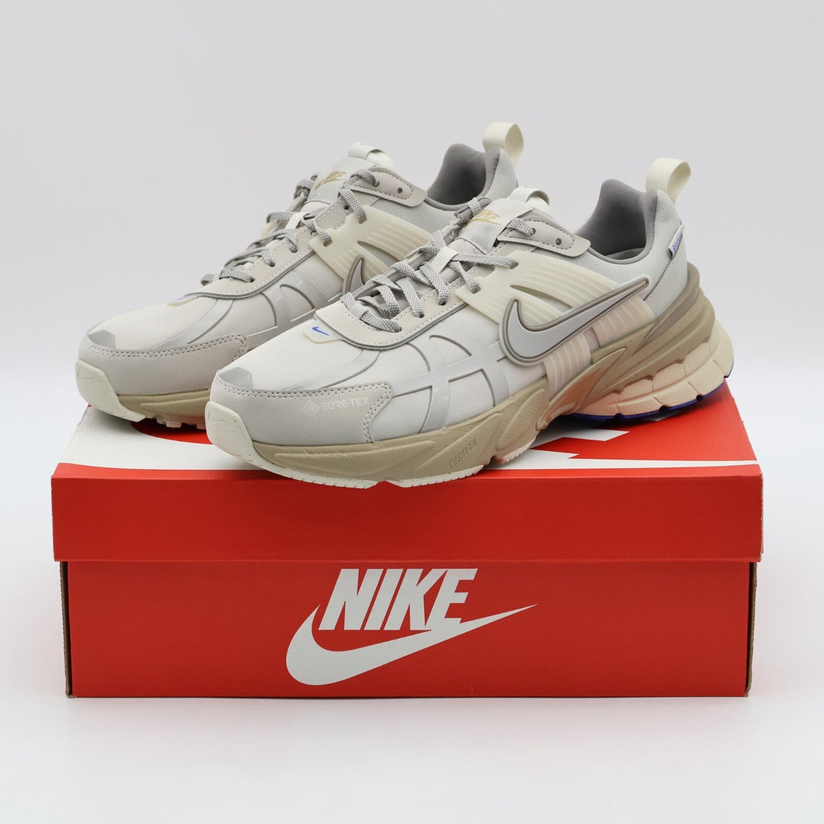 FZ2622-002 Nike V2K Run GORE-TEX Light Iron Stone Light Bone (Women's)