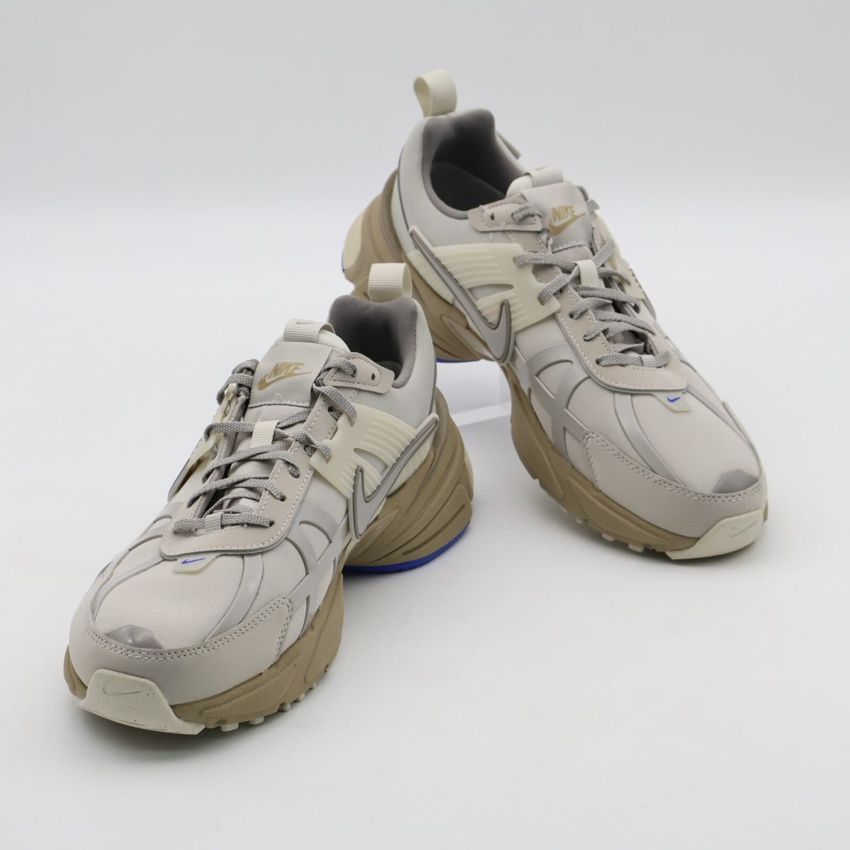 FZ2622-002 Nike V2K Run GORE-TEX Light Iron Stone Light Bone (Women's)