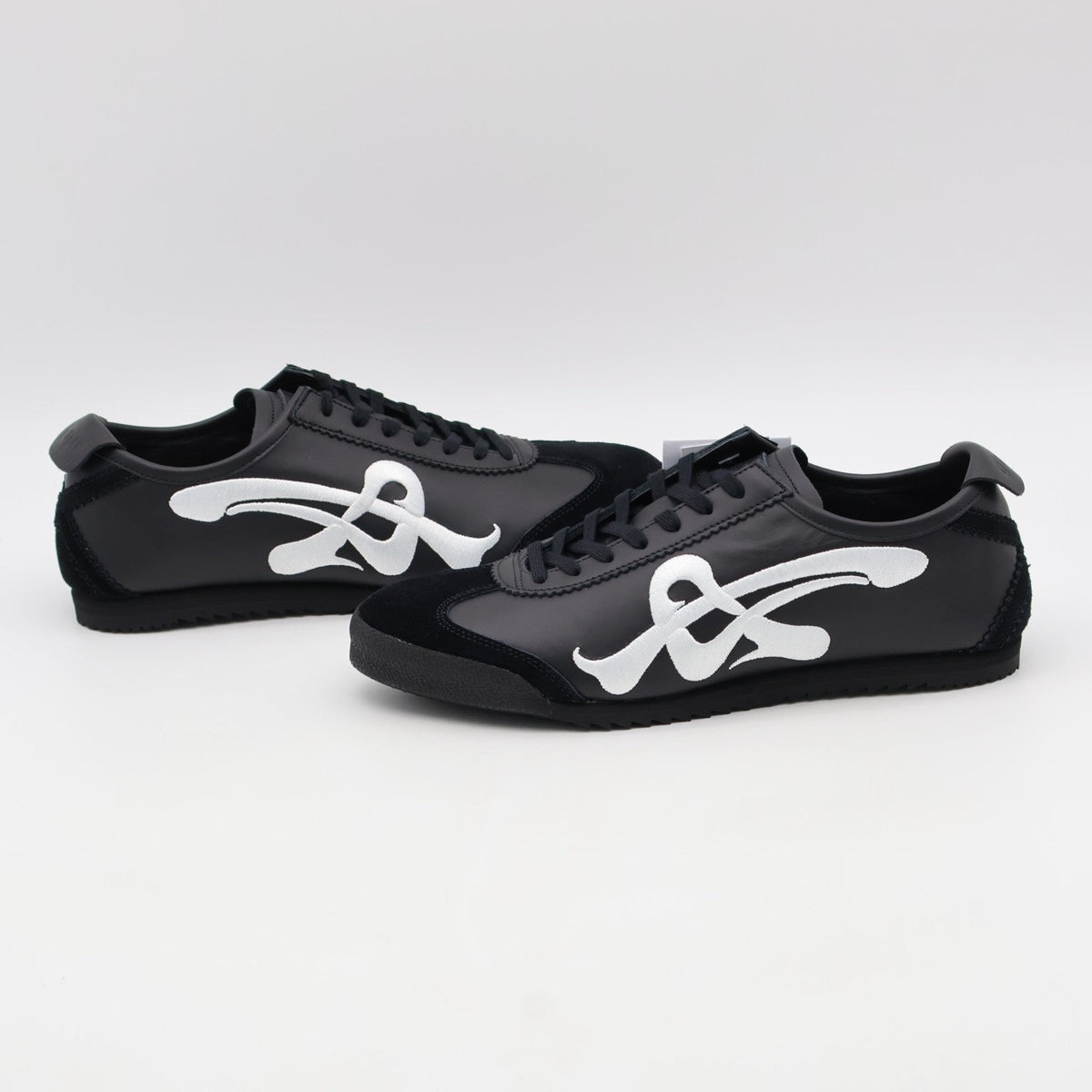 1181A628-001 Onitsuka Tiger NIPPON MADE Mexico 66 Deluxe Black/White (Men's)