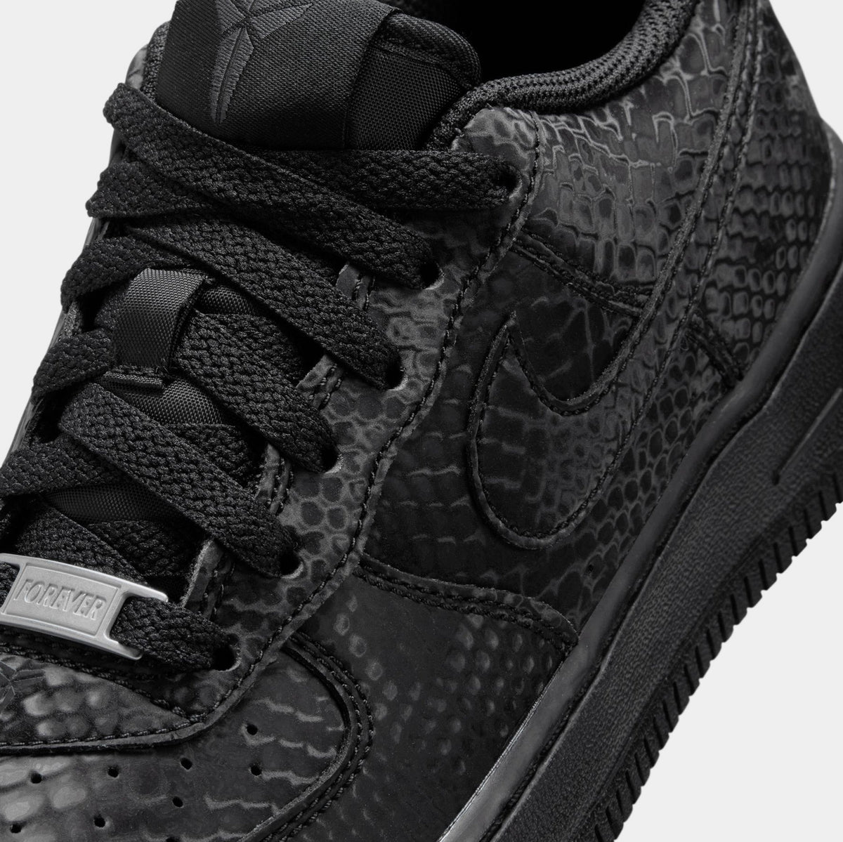 Kobe Air Force 1 Low Grade School Lifestyle Shoes (Black)