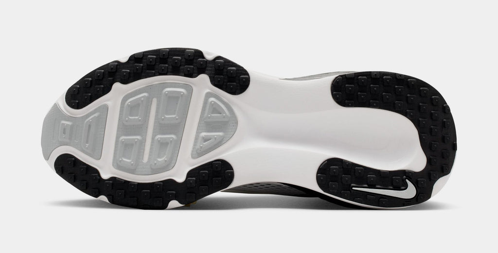 Vomero 18 Mens Running Shoes (Summit White/Black/Off White/Metallic Silver)
