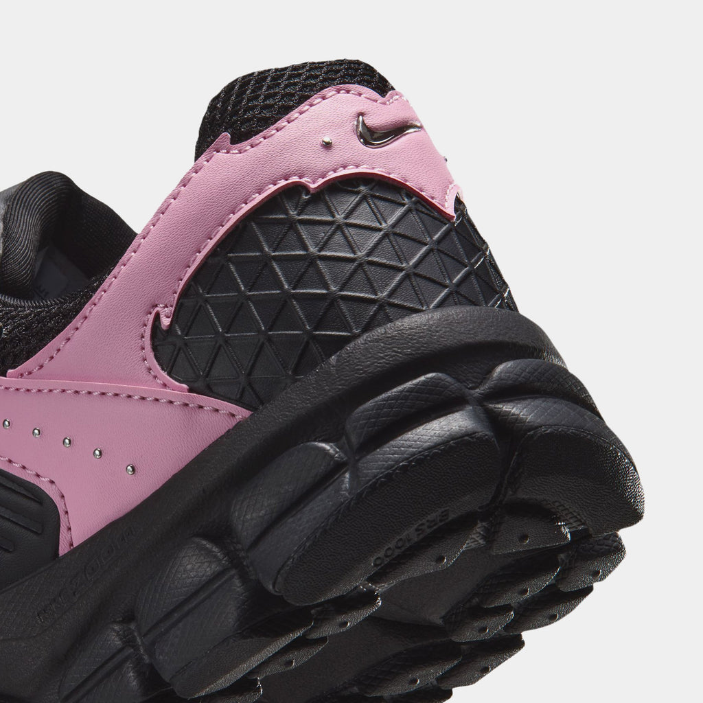 Zoom Vomero 5 Womens Running Shoes (Black/Medium Soft Pink/Metallic Silver)
