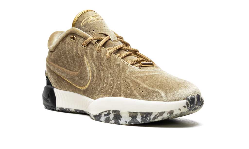 LeBron 21 "The Shop - Metallic Gold" FZ7883 700
