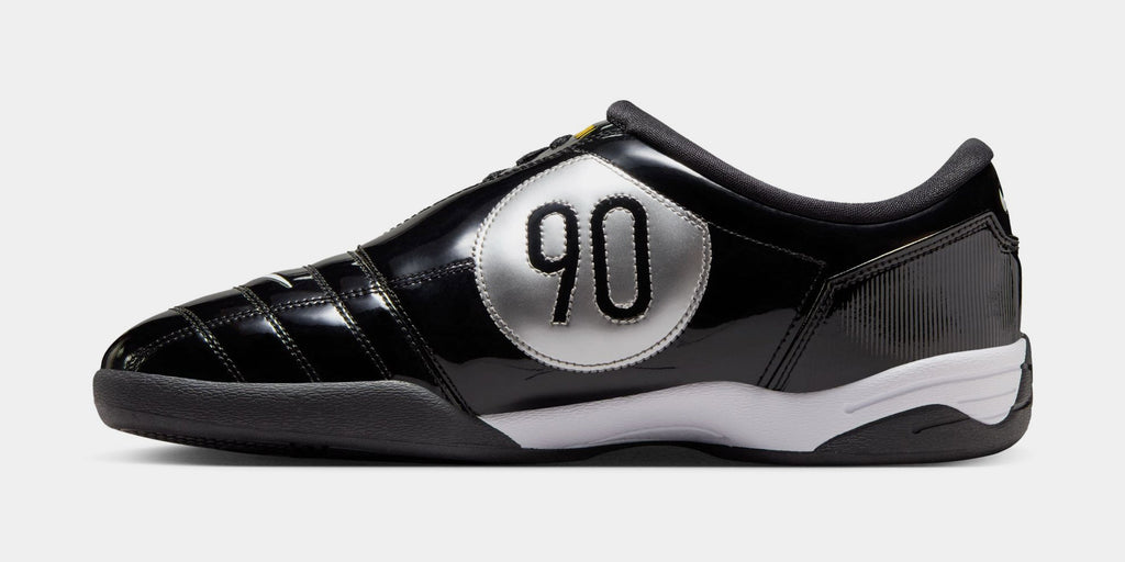 Total 90 Mens Running Shoes (Black/White)