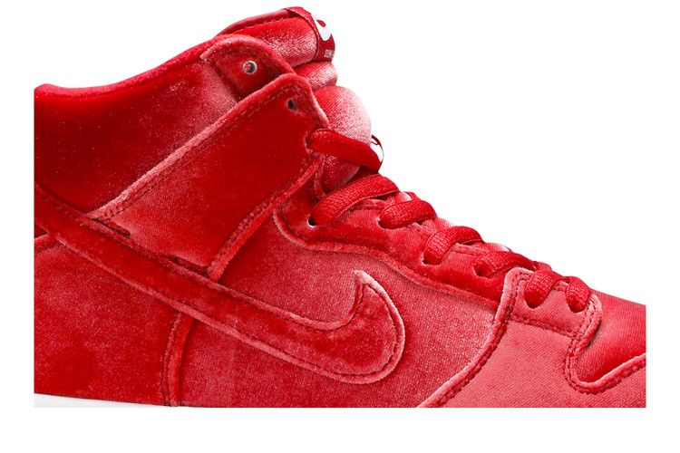 Nike SB Dunk High PRM 'Red Velvet'