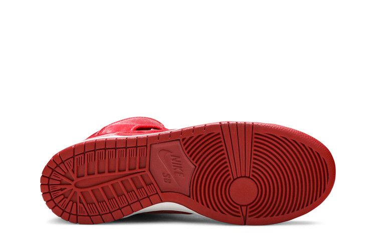 Nike SB Dunk High PRM 'Red Velvet'