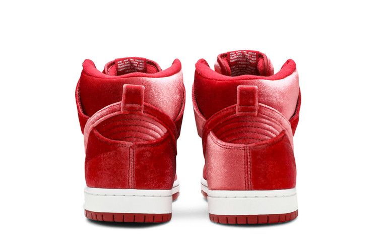 Nike SB Dunk High PRM 'Red Velvet'