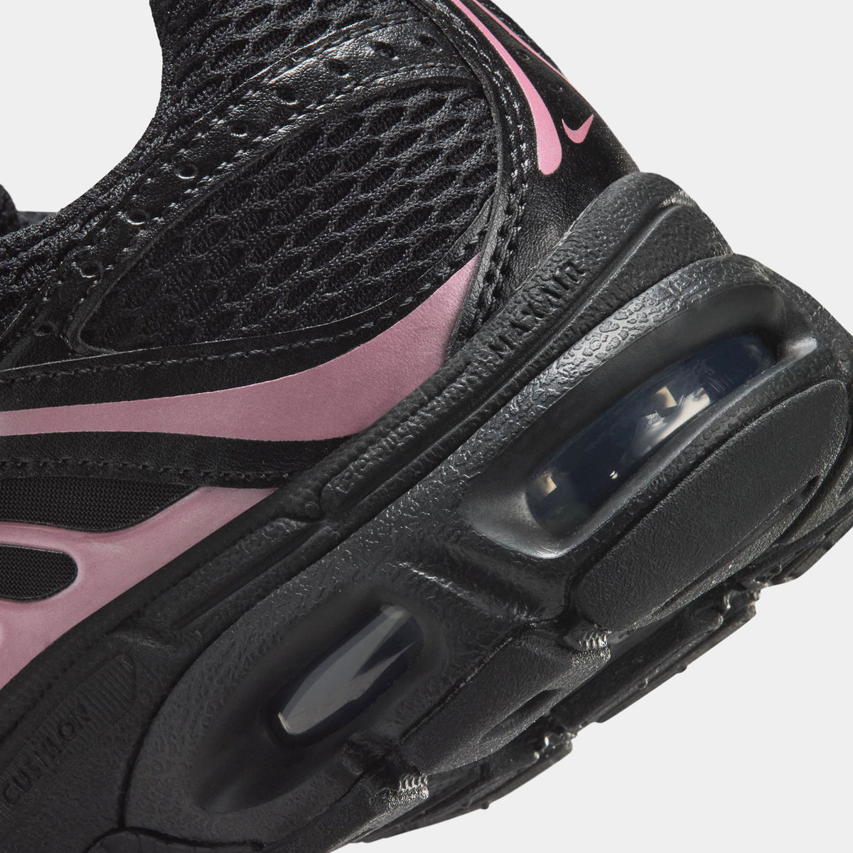 Air Max Moto 2K Grade School Running Shoes (Black/Pink Foam/Pink Rise)