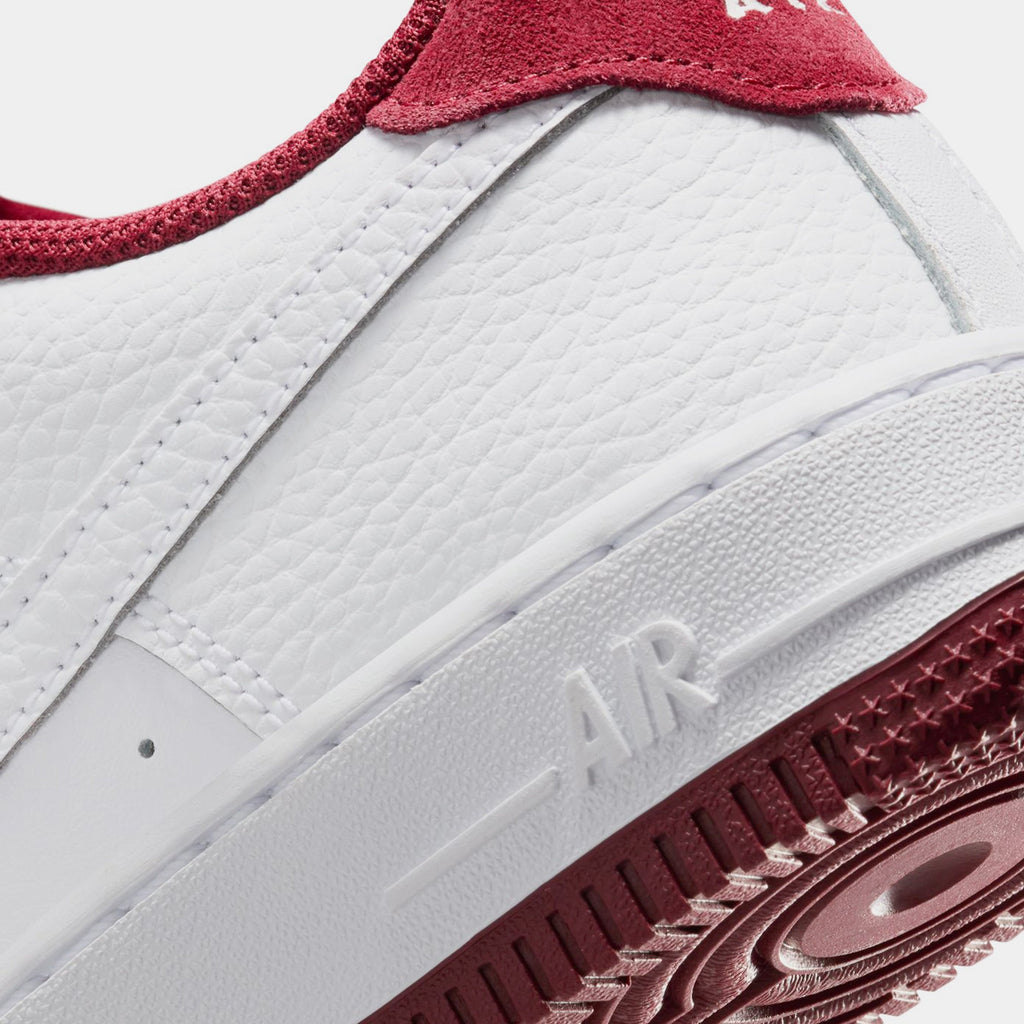 Air Force 1 LV8 Grade School Basketball Shoes (White/Team Red)