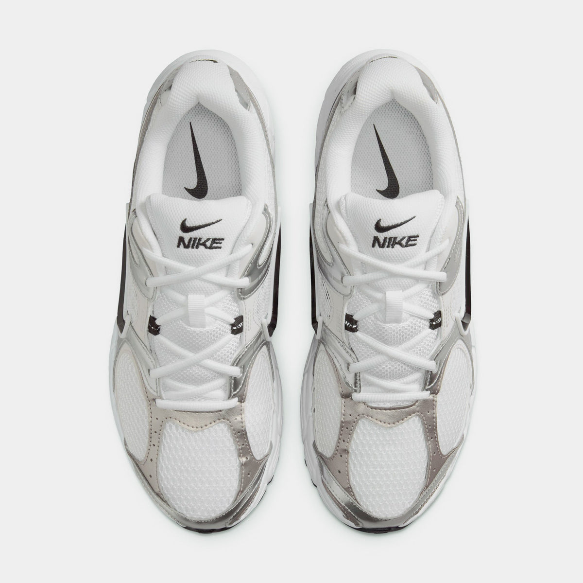 V5 RNR Mens Running Shoes (White/Black/Vast Grey)